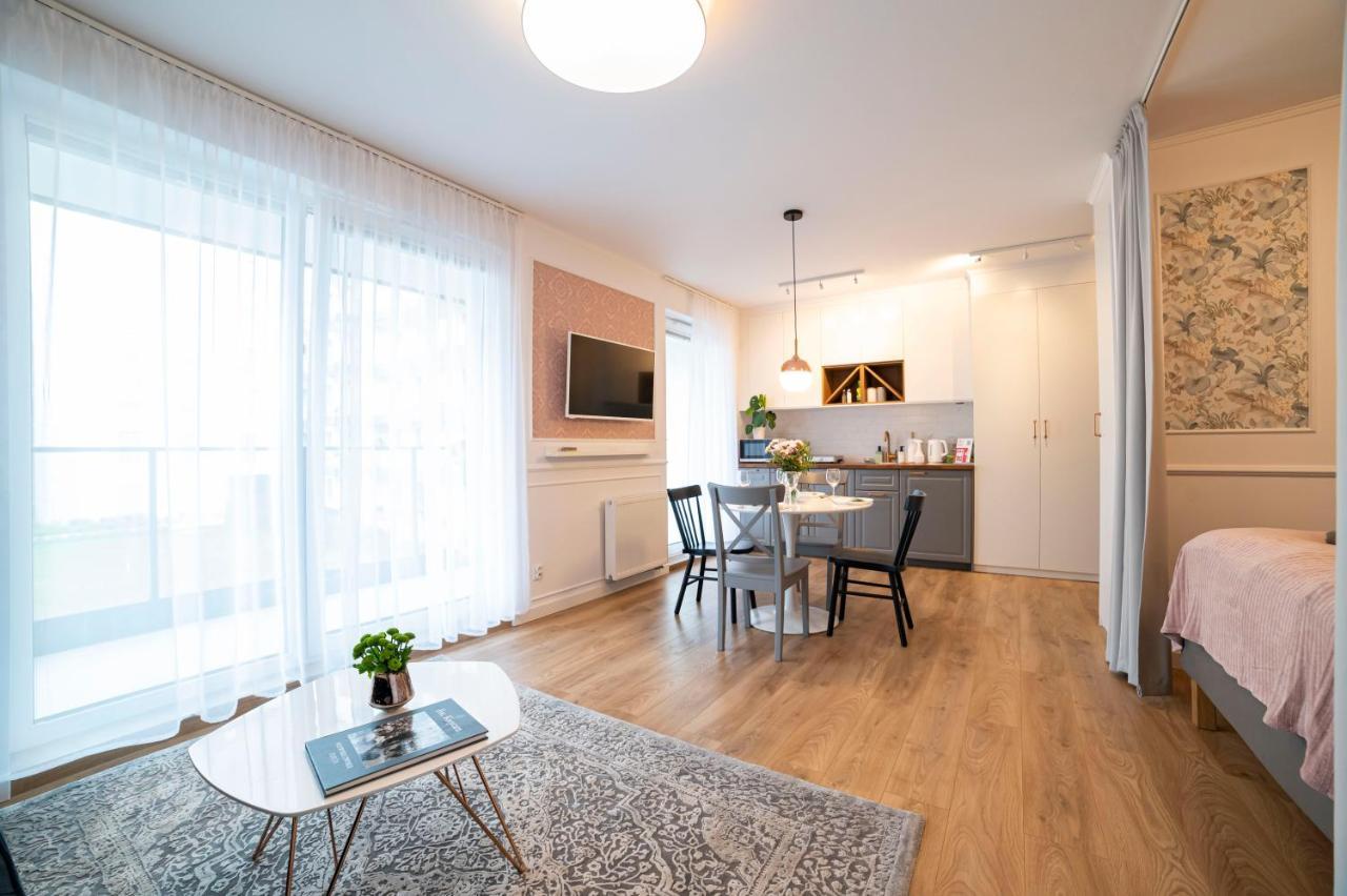 Heaven Apartment In The Old Town With Private Parking 格但斯克 外观 照片