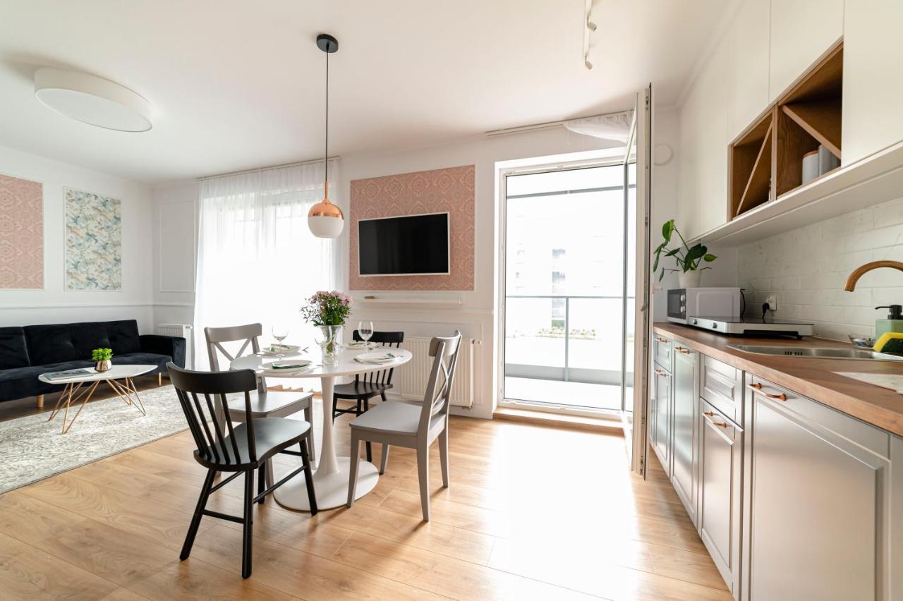 Heaven Apartment In The Old Town With Private Parking 格但斯克 外观 照片